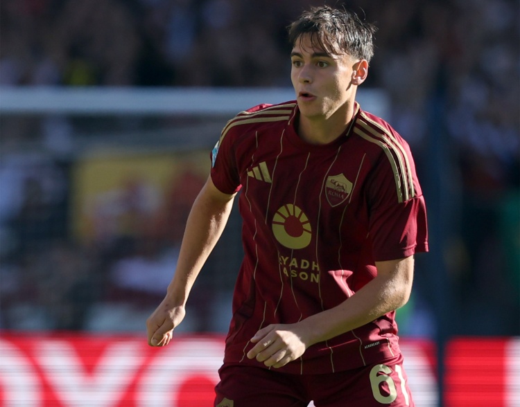 意媒：热那亚和帕尔马冬季有意皮西利 本赛季在罗马只出场117分钟