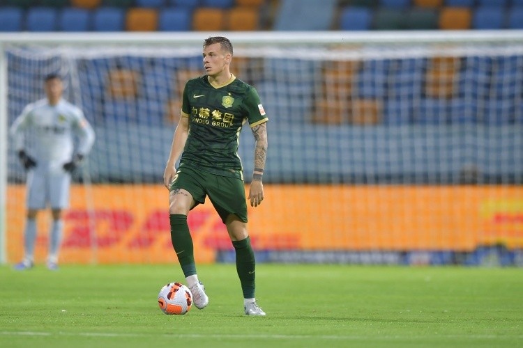 接近加盟！博主：梅米舍维奇已经抵达海口与青岛西海岸队汇合